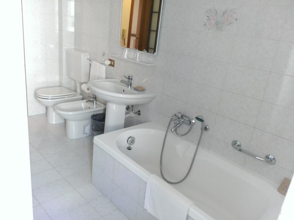 Hôtel Rossobarolo Chambre photo