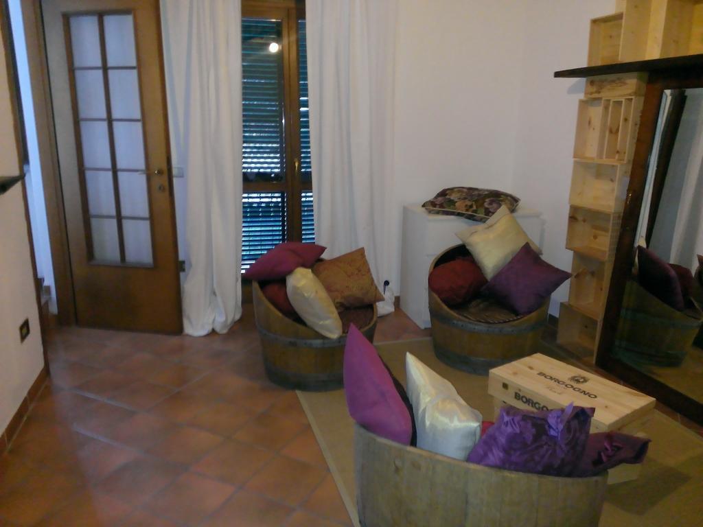 Hôtel Rossobarolo Extérieur photo