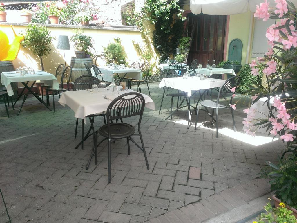 Hôtel Rossobarolo Extérieur photo